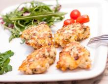 Chicken cutlets with cheese