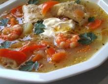 Congrio balığı ve iki kremalı sos